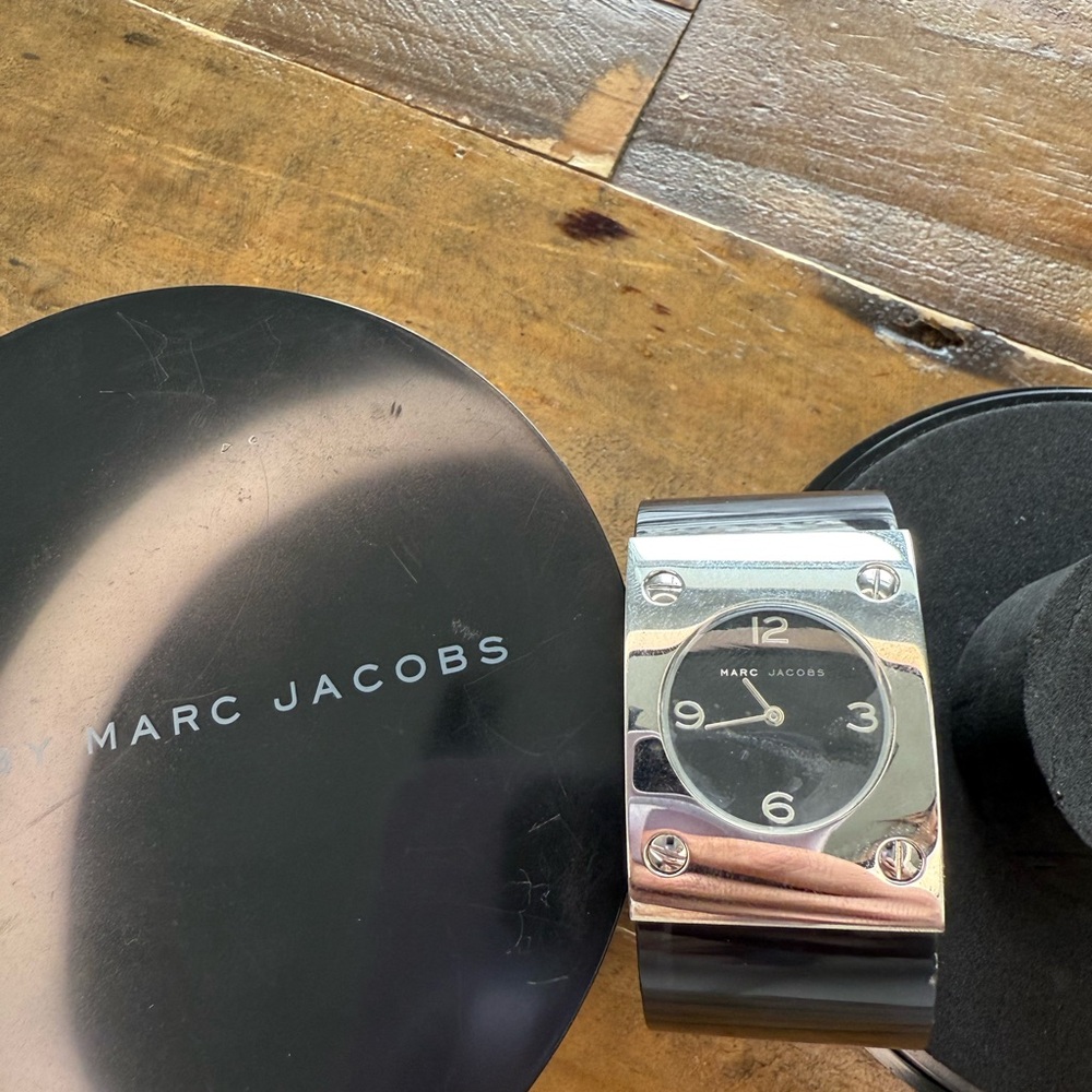 Marc Jacobs Silver and Black Womens Watch